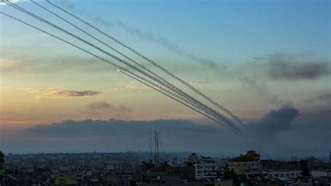 Gazze Şeridinden İsrail’e roket atıldı, İsrail “savaş durumu alarmı” ilan etti